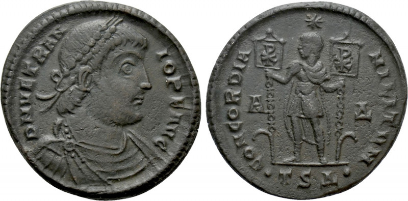VETRANIO (350). Ae. Thessalonica. 

Obv: D N VETRANIO P F AVG. 
Laureate, dra...