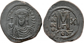 MAURICE TIBERIUS (582-602). Follis. Constantinople. Dated RY 10 (591/2)
