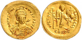 Byzanz Justinian I. 527-565 Solidus Konstantinopel (527-537) D N IVSTINIANVS P P AVG Geharnischte Büste von vorn / VICTORIA AVGGG S Stehender Engel mi...