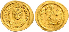 Byzanz Justinus II. 565-578 Solidus Konstantinopel (565-578) D N IVSTINVS P P AVG Geharnischte Büste von vorn mit Victoriaglobus / VICTORIA AVGGG B Ko...