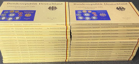 Bundesrepublik Deutschland Kursmünzensatz 1996 bestehend aus 30 Original-Kassetten, der Jahrgänge 1996-2001, komplett, A D F G J, je 12,68 DM, 1 Pfenn...