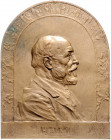 RDR - Österreich Franz Joseph I. 1848-1916 Eins. Bronzeplakette o.J. (Sign. H.SCH 1910) auf Eduard Hlatky 1834-1913 
60x75mm 114,5g vz
