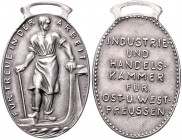 Medaillen von Karl Goetz Ovale Silbermedaille o.J. (versilbert?) Prämie der Industrie- und Handelskammer für Ost- und Westpreussen Kien. 364-2. 
24x3...