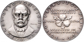 Medaillen von Karl Goetz Silbermedaille 1928 mattiert auf den 30. Todestag von Fürst Otto v. Bismarck, i.Rd: BAYER. HAUPTMÜNZAMT FEINSILBER Kien. 410....