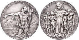 Medaillen von Karl Goetz Silbermedaille 1930 mattiert auf die Rheinlandräumung, i.Rd: BAYER. HAUPTMÜNZAMT FEINSILBER Kien. 450. Slg. Bö. 6190. 
35,9m...