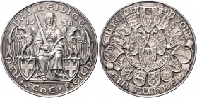 Medaillen von Karl Goetz Silbermedaille 1938 Das heilige Deutsche Reich, i.Rd: BAYER. HAUPTMÜNZAMT FEINSILBER Kien. 546. Slg. Bö. 6512. 
59,7mm 60,6g...