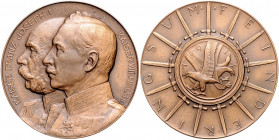 Die Mittelmächte - Allgemein Bronzemedaille 1914 (v. Lauer) auf den Zweibund 'Feinde ringsum' Zetzm. vgl. 2041 (Rs/Ag). 
50,4mm 44,6g f.st