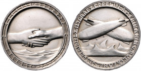 - Luftfahrt Silbermedaille 1928 auf die Hin- und Rückfahrt von LZ 127 nach Amerika, i.Rd: BAYER. HAUPTMÜNZAMT SILBER 900f Kai. 485. 
unsauberer Rand ...