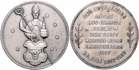 - Allgemeine Medaillen Lot o.J. von 4 Stücken: Bronzemedaille 1915 (v. T. v. Gosen) KUNST FÜR SORGE 1914-15 (49,7mm 79,3g), Bronzemedaille 1910 (v. Ho...