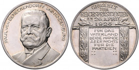 - Allgemeine Medaillen Silbermedaille 1925 (v. Lauer) auf die Wahl Paul von Hindenburg zum Reichspräsidenten, i.Rd: 990 
33,3mm 14,5g f.st (PP)