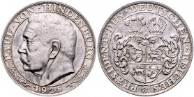 - Allgemeine Medaillen Silbermedaille 1928 (v. Bernhart) auf Reichspräsident Hindenburg, i.Rd: Preuss. STAATSMÜNZE SILBER 900 FEIN (36,3mm 24,9g) dazu...