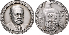 - Allgemeine Medaillen Silbermedaille 1934 mattiert (v. Beyer) 'Die Treue ist das Mark der Ehre', i.Rd: SÄCHS. MÜNZE 999 f. 
36,3mm 19,8g f.st