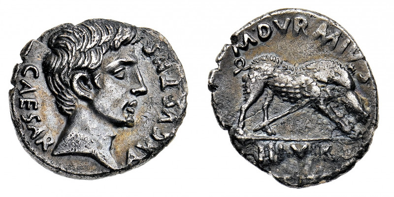Augusto (27 a.C. - 14 d.C.)
Denario databile al 19 a.C. (M. Durmius) - Zecca: R...