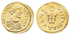 Costante II (641-668 d.C.) - Semisse databile al periodo 641-668 - Zecca: Costantinopoli - Diritto: busto diademato e drappeggiato dell'Imperatore a d...