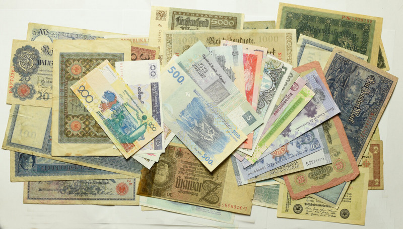 Zestaw banknotów zagranicznych (64 egz) Różne państwa.&nbsp; 

More photos and...