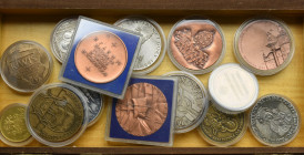 zestaw medali papieskich