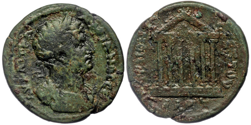 IONIA. Smyrna. Hadrian (117-138). AE
ΑΥ ΚΑΙ ΤΡΑ ΑΔΡΙΑΝΟϹ ϹΕ; laureate and cuiras...