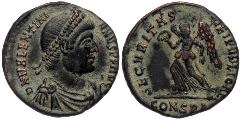 Valentinian I, 364-375. Constantinopolis AE
Pearl-diademed, draped and cuirassed...