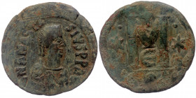 ANASTASIUS I (491-518) AE Follis. Constantinople.
Obv: D N ANASTASIVS P P AVG - Diademed, draped and cuirassed bust right.
Rev: Large M; to left and r...