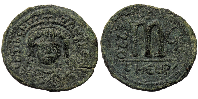 TIBERIUS II CONSTANTINE (578-582) AE Follis. Antioch.
D M TIb CNOS-TANT P P AVC ...