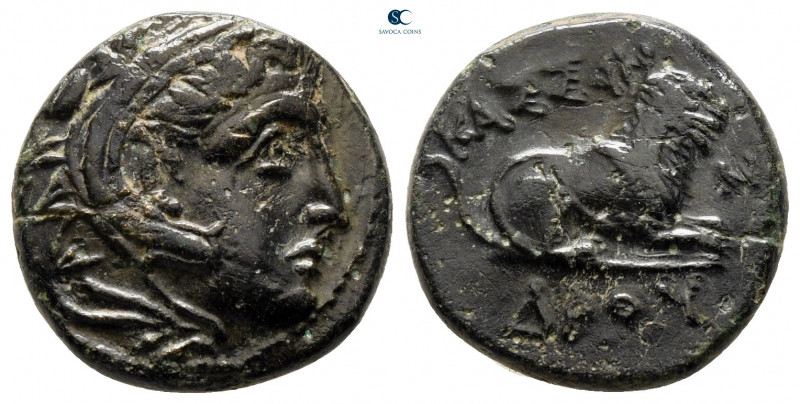 Kings of Macedon. Uncertain mint. Kassander 306-297 BC. 
Bronze Æ

16 mm, 3,5...