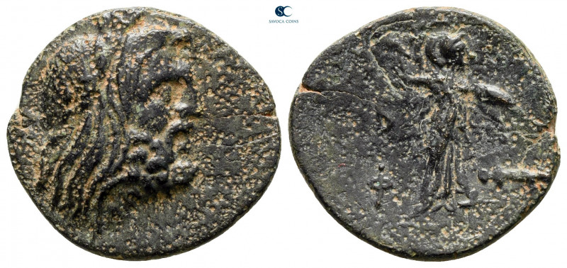 Kings of Macedon. Uncertain mint. Philip V 221-179 BC. 
Bronze Æ

20 mm, 3,28...