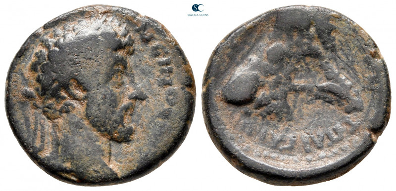 Cappadocia. Caesarea. Marcus Aurelius AD 161-180. 
Bronze Æ

21 mm, 7,37 g
...