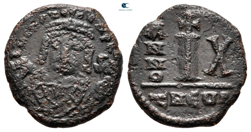 Maurice Tiberius AD 582-602. Theoupolis (Antioch)
Decanummium Æ

17 mm, 2,60 ...