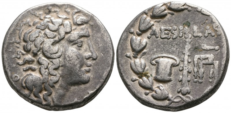 Macedon. Aesillas, quaestor 95-70 BC.
Tetradrachm AR

26mm., 15,04g.

Head ...