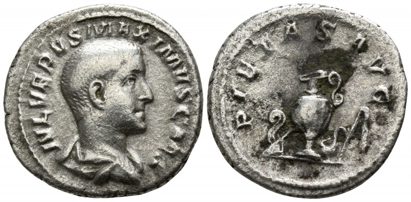 Maximus, as Caesar AD 236-237. Rome
Denarius AR

18mm., 3,11g.

IVL VERVS M...
