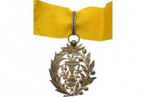 CAMBODIA
ORDER OF MUNISERAPHON
Commander's Cross, 3rd Class, instituted in 1905. Neck Badge, 60x49 mm, Silver gilt, hallmarked "eagle's head", origi...