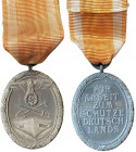 GERMANY- 3RD REICH
West Wall Medal 
Breast Bagde, 41x3 mm, Zinc, original suspension ring and ribbon. I 
Estimate: EUR 250 - 500
