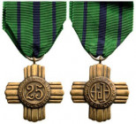 HAITI
Military Merit Cross, instituted in 1940
Breast Badge, Bronze, 34 mm, original suspension ring and ribbon. Scarce! R! I 
Estimate: EUR 75 - 1...
