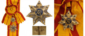INDONESIA
Star Of The Republic Of Indonesia
Grand Cross Set. Breast Badge, 50 mm, gilt Silver, enameled, original suspenion ring and long sash with ...