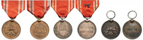 JAPAN
Lot of 3 Red Cross Membership Medal, instituted in 1888
Breast Badges, 30 mm, Silver (2) and Bronze, original suspension rings and ribbons. (3...