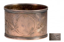 RUSSIA
Oval napkin ring decorated by a floral motive
Decorated by a floral motive, weight 28 g, "84" standard guarantee, Moscow, kokoshnik, maybe es...