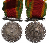 THAILAND
Chakrabarti Mala Medal (Faithfull Service Medal)
Breast Badge, 35 mm, silvered Bronze, original suspension and partial ribbon. II 
Estimat...