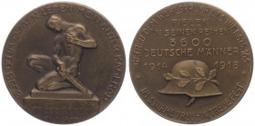Bronzemedaille, 1924
Deutschland, Weimarer Republik 1919 - 1933. Quedlinburg 3600 gefallene Deutsche Männer 1914-1918, Dm 40,5 mm.. 25,08g
f.stgl