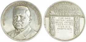 Silbermedaille, 1925
Deutschland, Weimarer Republik 1919 - 1933. auf Reichspräsident Hindenburg. 14,34g
min. berieben.
vz/stgl