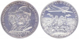 Silbermedaille, 1928
Deutschland, Weimarer Republik 1919 - 1933. auf den Europa-Amerikaflug der Bremen, von K. Goetz.. 19,93g
stgl