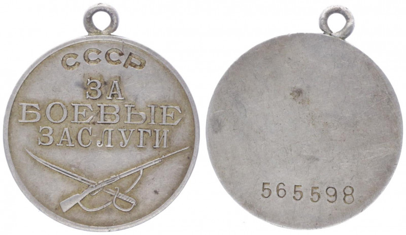 Silbermedaille, o. Jahr
Russland. auf die Verdienste mit Nr. 565598 und oben CCC...