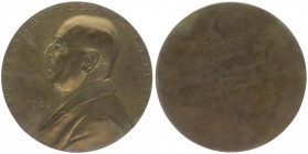 Bronzemedaille, 1923
auf Dr. Ignaz Seipel 1876-1932, Bundeskanzler, von R. Placht, Dm 59,5 mm.. Wien
71,40g
vz
