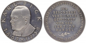 Silbermedaille, 1938
auf Karl Pick 1867 - 1938, Sektion Handel, Dm 45 mm.. Wien
39,96g
vz/stgl