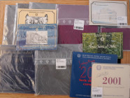 Sets Italien
meist Kursmünzensätze. Kursmünzensets. Konvolut von besseren KMS Italien 1985, 1986, 1987, 1989, 1990, 1991, 2000, 2001 und Kleinsets 198...