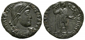 VALENTINIANO I. Follis. (Ae. 2,20g/18mm). 364-367 d.C. Sirmiun. (RIC 6a). Anv: Busto diademado, drapeado y con coraza de Valentiniano I, alrededor ley...