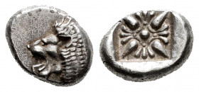 Ionia. Miletos. 1/12 Stater. 520-450 BC. (SNG Kayhan-476/81). (Sng Keckman-273). Anv.: Forepart of roaring lion right. Rev.: Stellate pattern within i...