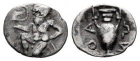 Thrace. Thasos. Trihemiobol. 412-404 BC. (Bmc-53). (Sng Cop-1029). Anv.: Satyr kneeling left, holding kylix in right hand. Rev.: Amphora, ΘAΣ-ΙΩΝ arou...