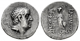 Cappadocian Kingdom. Ariobarzanes I Philoromaios. Drachm. 96-93 BC. (Cf. Simonetta-47). Anv.: Head of Ariobarzanes I right, wearing diadem. Rev.: ΒΑΣΙ...