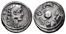 Cornelius. Faustus Cornelius Sulla. Denarius. 56 BC. Rome. (Ffc-642). (Craw-426/6b). (Cal-499). Anv.: Head of young Hercules wearing lion's skin headd...