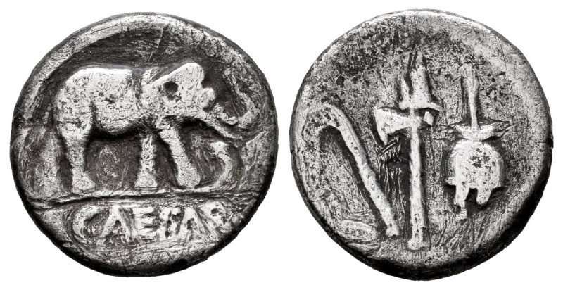 Julius Caesar. Denarius. 54-51 BC. Galia. (Ffc-50). (Craw-443/1). (Cal-640). Anv...